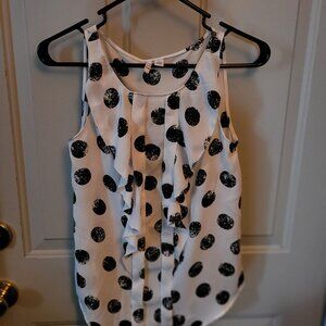 Elle White with Large Black Dots Sleeveless Top with Front Ruffle Misses XS